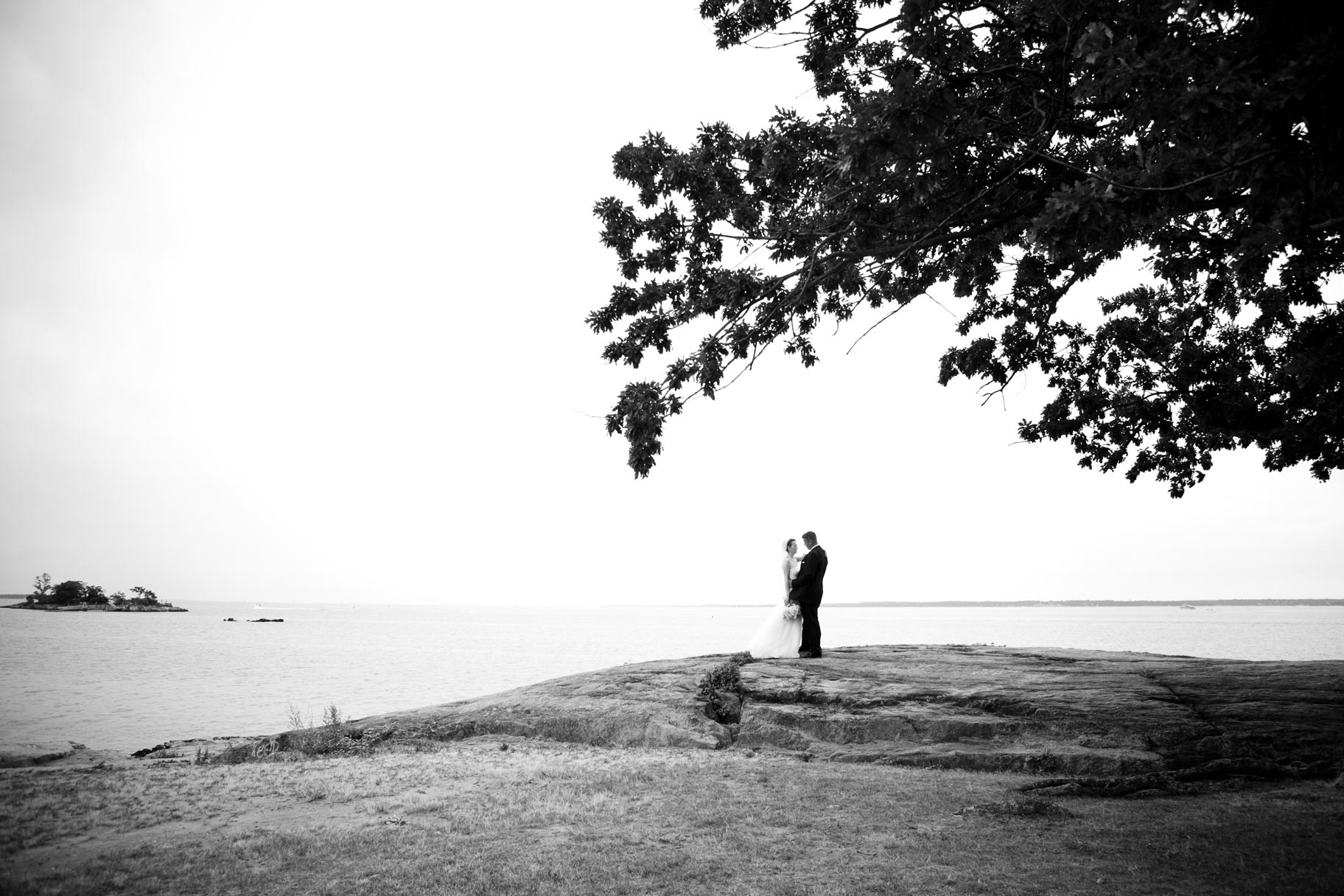 bride-and-groom-at-lake